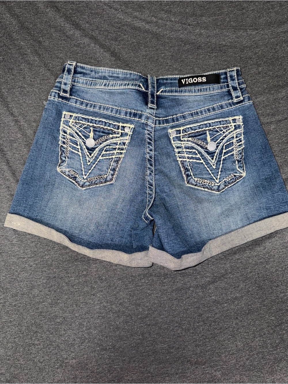 Vigoss Women's Blue Denim Cuffed Shorts Size 2